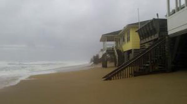 Surf Cam #2 of Kitty Hawk, NC on closest approach of Joaquin (2015)