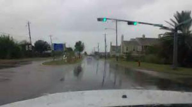 Hurricanetrack.com Mark Sudduth Everywhere Cam, Joaquin/Flooding (2015)