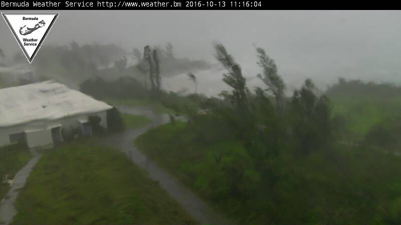 Bermuda Weather Service Webcam Recording of Nicole (2016) Approach
