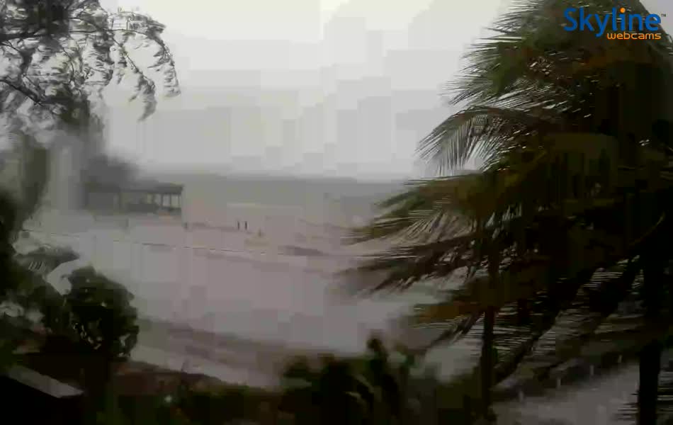 Sandy Bay, Guanaja Honduras Webcam Recording Earl Approach (2016)