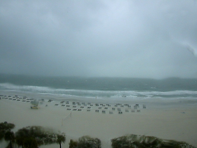 Sirata Resort Webcam St. Pete recording approach of Tropical Storm Colin (June 2016)