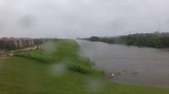 Hurricanetrack.com Mark Sudduth  Barker Cypress Road at Addicks Reservoir Cam 5 Harvey (2017)