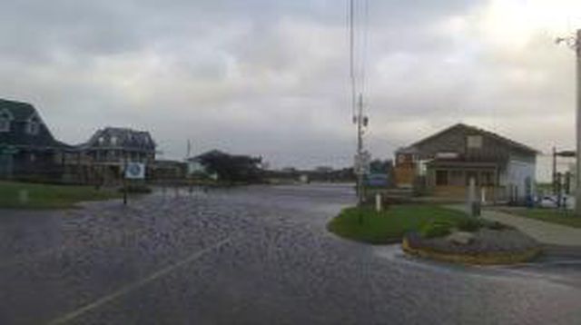 HurricaneTrack Hatteras Village Cam Maria (2017)