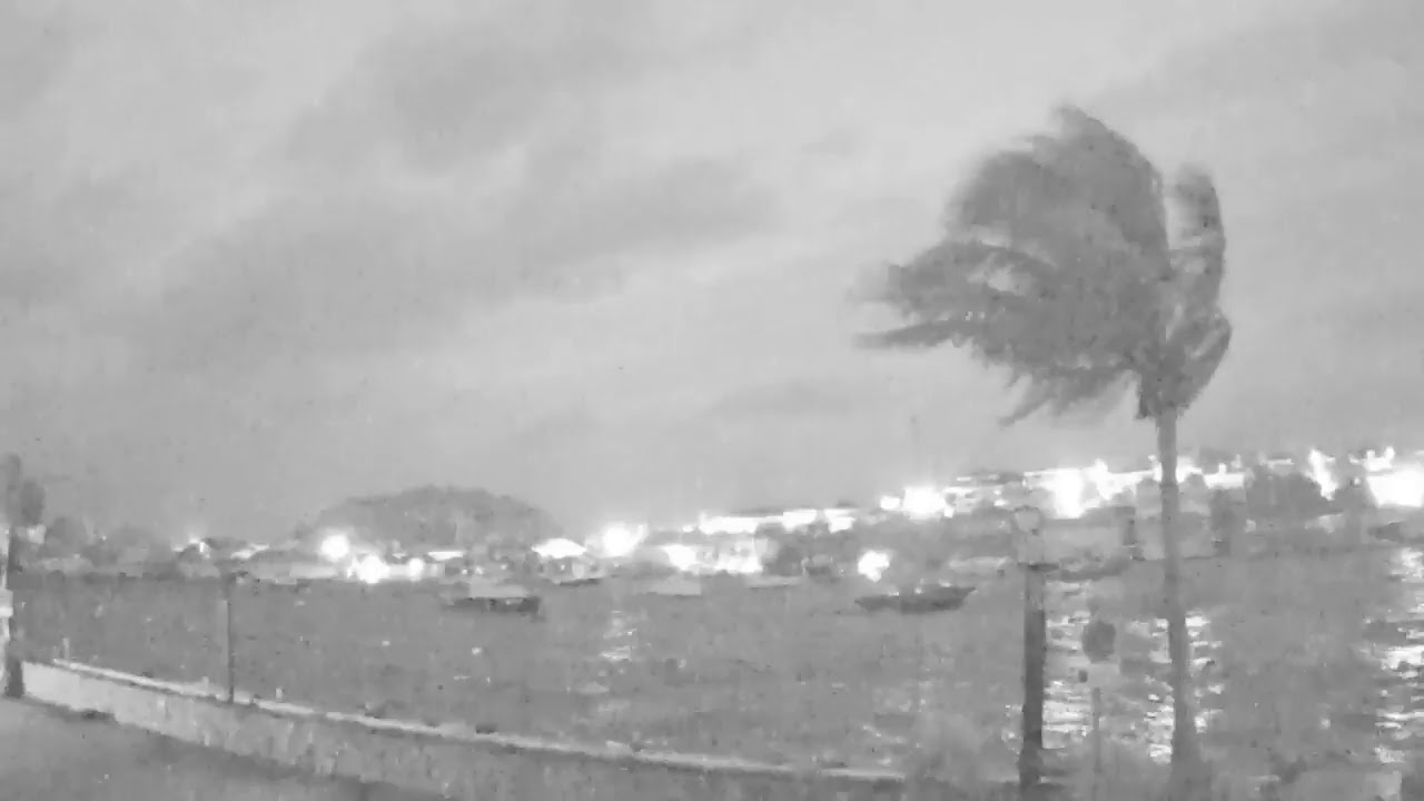 Port Gustavia Cam St. Barths Irma  (2017) Approach