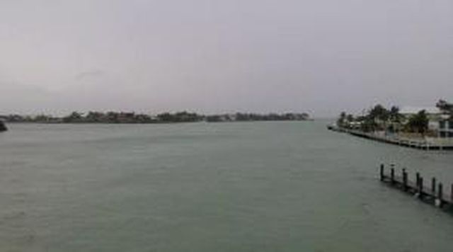 HurricaneTrack Weather Cam Marathon Key, Vaca Cut Bridge Irma (2017)