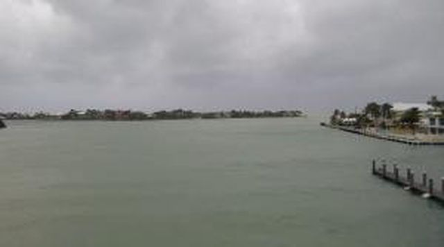 HurricaneTrack Weather Cam Marathon Key, Vaca Cut Bridge Irma (2017)