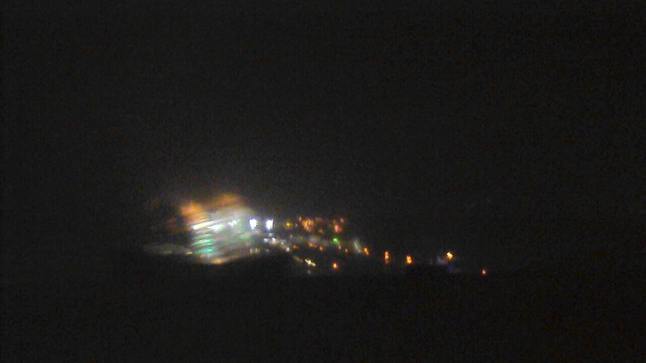 Turquoise Place Orange Beach Cam Recording of Nate (2017) Approach