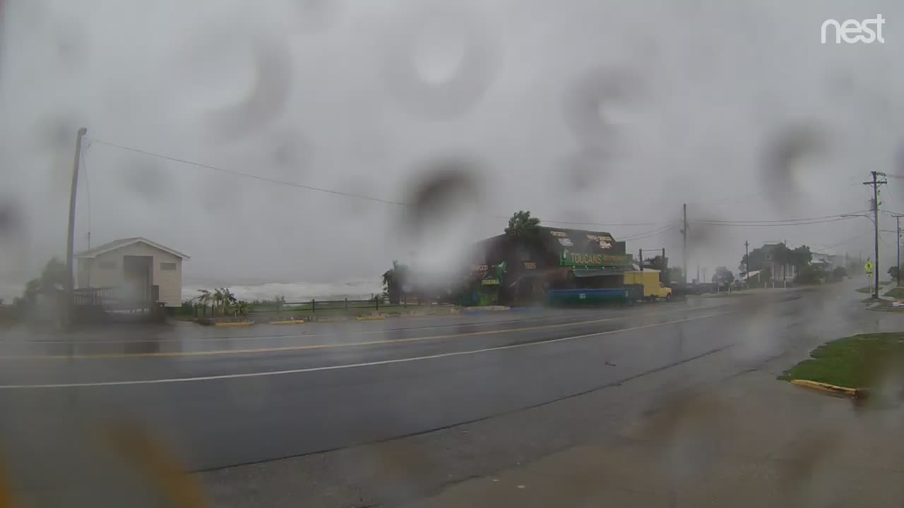 HurricaneTrack Mexico Beach, FL Cam Michael (2018)