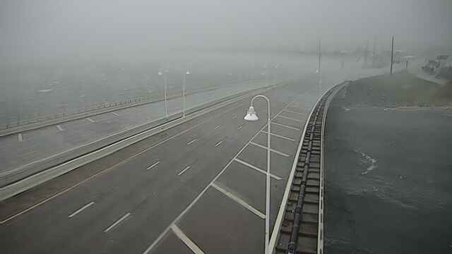 Hathaway Bridge Traffic Cam 2 East  Michael (2018)