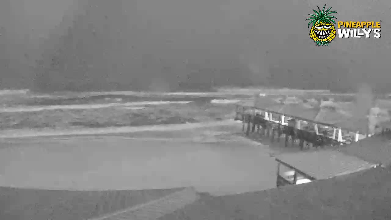 Pineapple Willy's Restaurant Pier PCB Cam 2 Michael (2018)