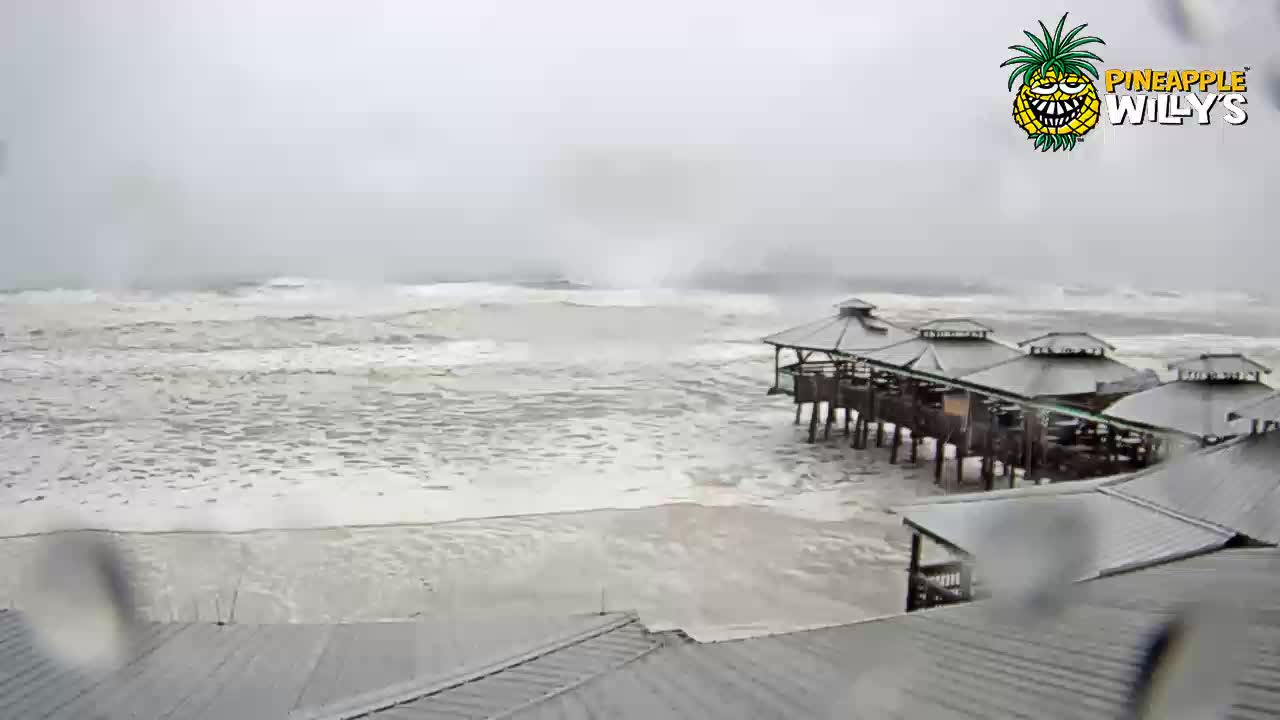 Pineapple Willy's Restaurant Pier PCB Cam 2 Michael (2018)