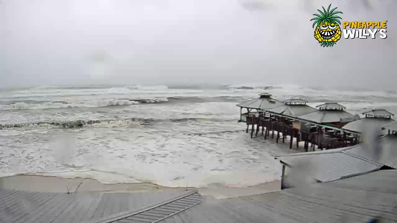 Pineapple Willy's Restaurant Pier PCB Cam 2 Michael (2018)
