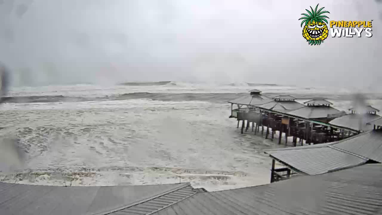Pineapple Willy's Restaurant Pier PCB Cam 2 Michael (2018)