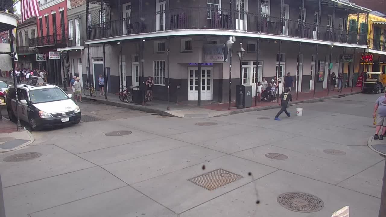 Bourbon Street Webcam Recording Barry (2019)