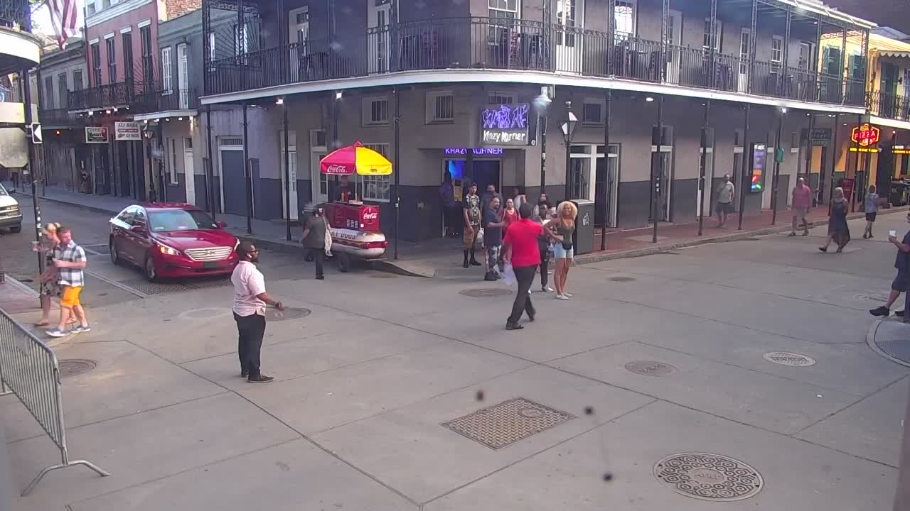 Bourbon Street Webcam Recording Barry (2019)