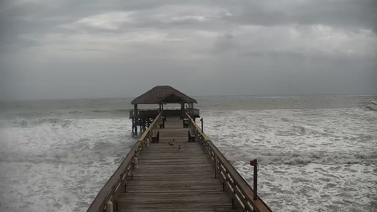 Cocoa Beach Pier Cam Dorian (2019)