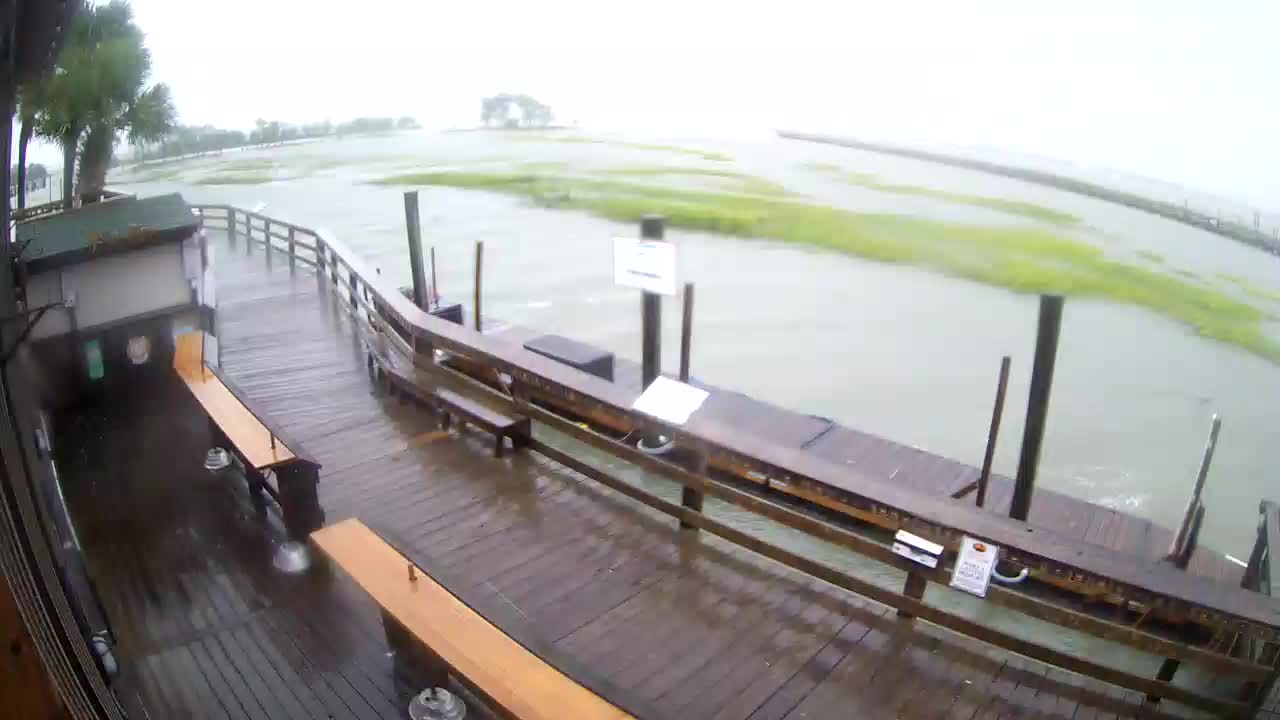 Murrells Inlet Cam - Dead Dog Saloon Marsh Walk Cam Dorian (2019)