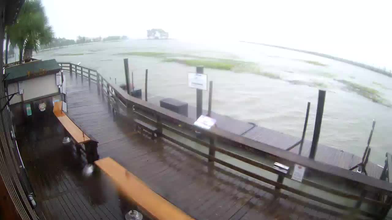 Murrells Inlet Cam - Dead Dog Saloon Marsh Walk Cam Dorian (2019)