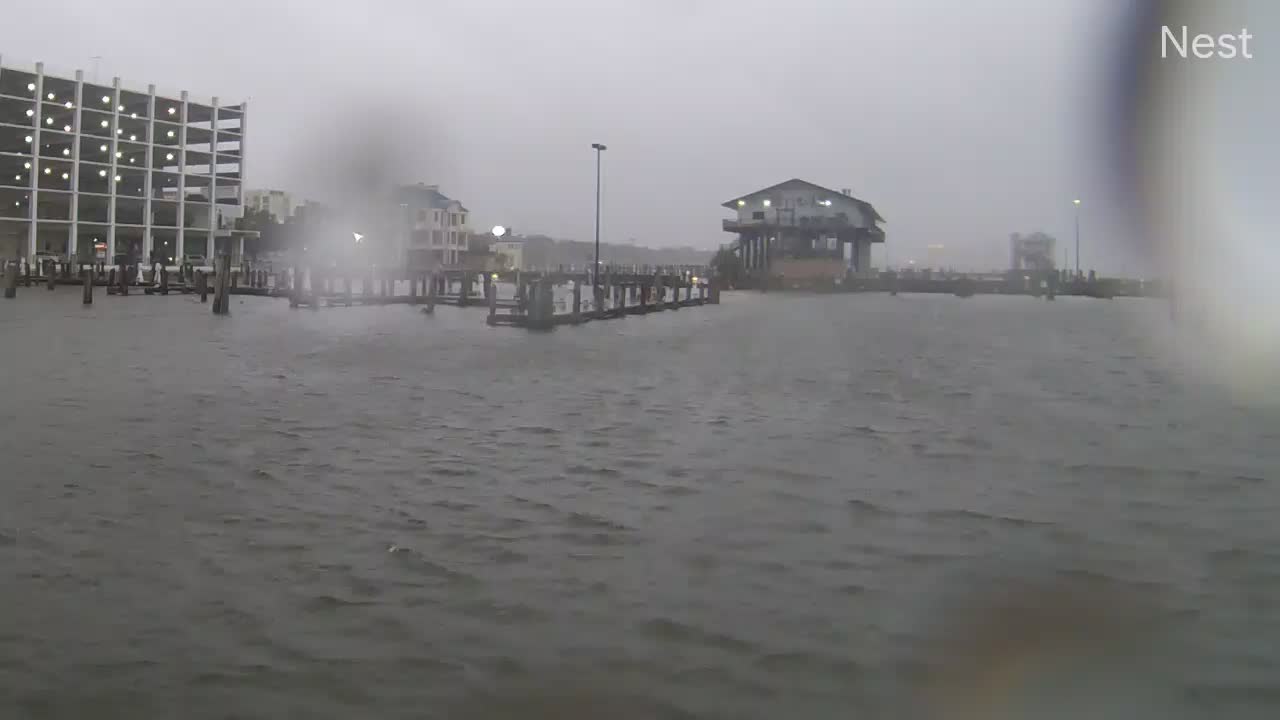 Hurricanetrack.com Cam 2 Biloxi Zeta (2020)