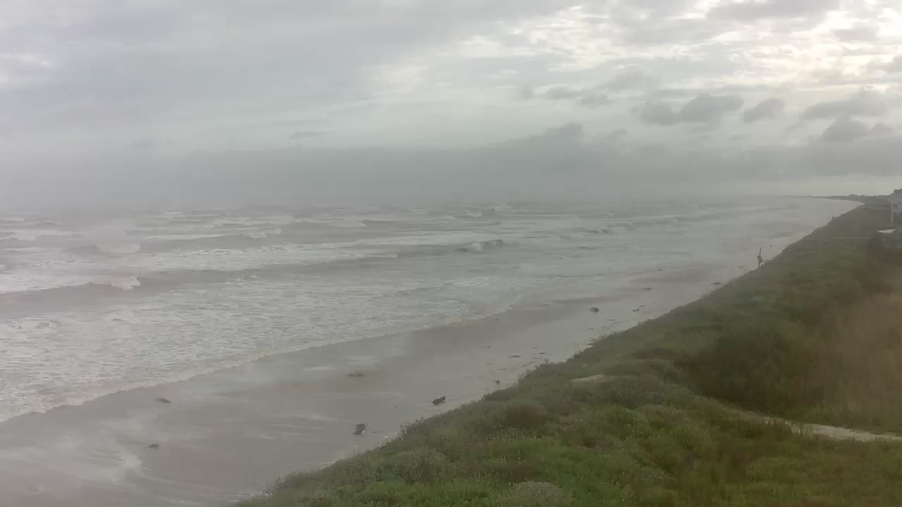 Bluewater Beach Bolivar Camera Recording Laura (2020)