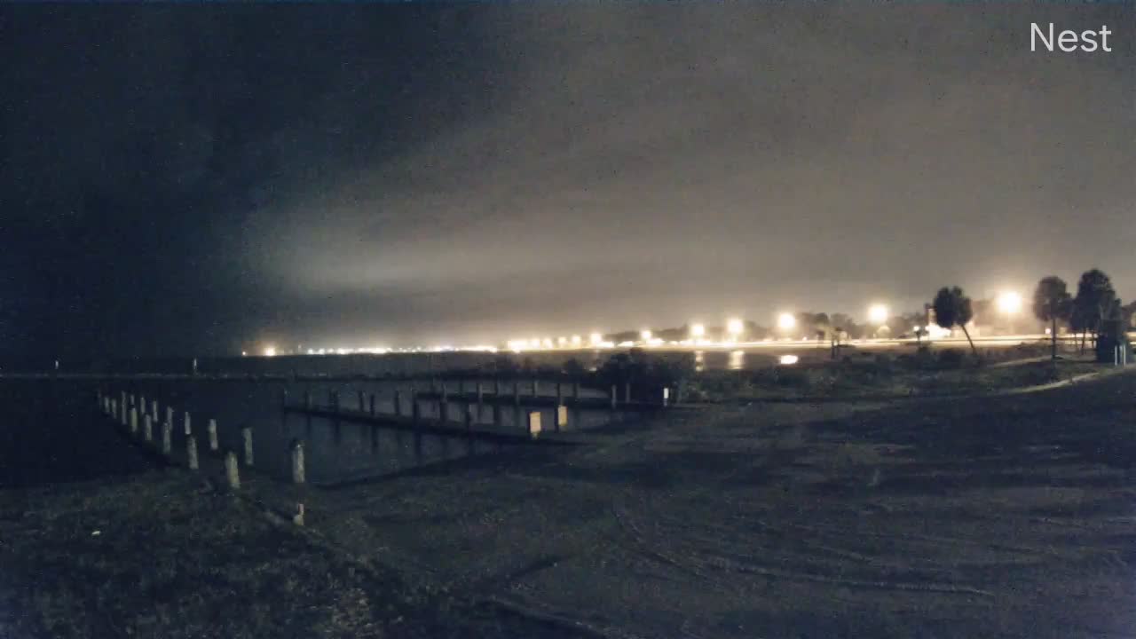 Hurricanetrack.com Courthouse Pier Cam 1 Zeta (2020)
