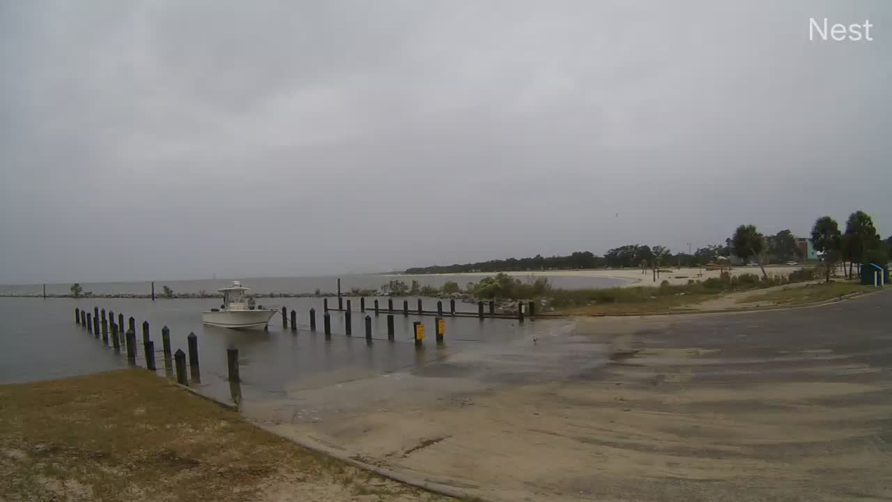 Hurricanetrack.com Courthouse Pier Cam 1 Zeta (2020)
