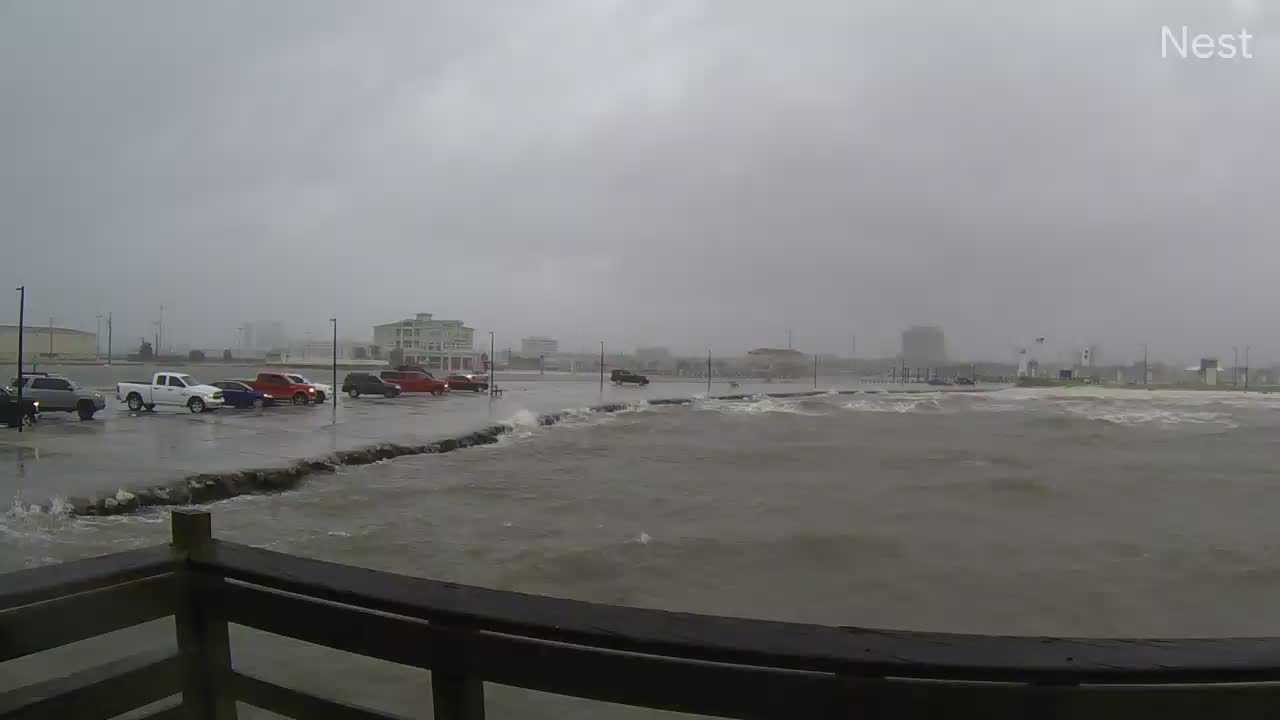 Hurricanetrack.com Gulfport, MS Cam 4 Zeta (2020)