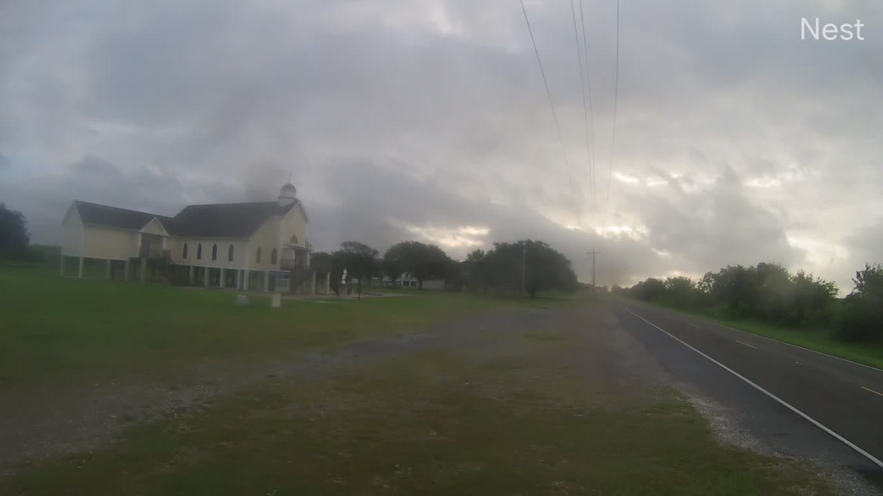 Johnson Bayou, LA (East of Sabine) Hurricane Track Cam 2 Recording Laura (2020)