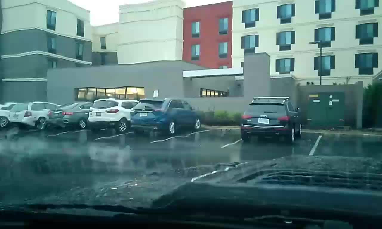 Hurricanetrack.com Mark Sudduth Vehicle Cam Henri (2021)