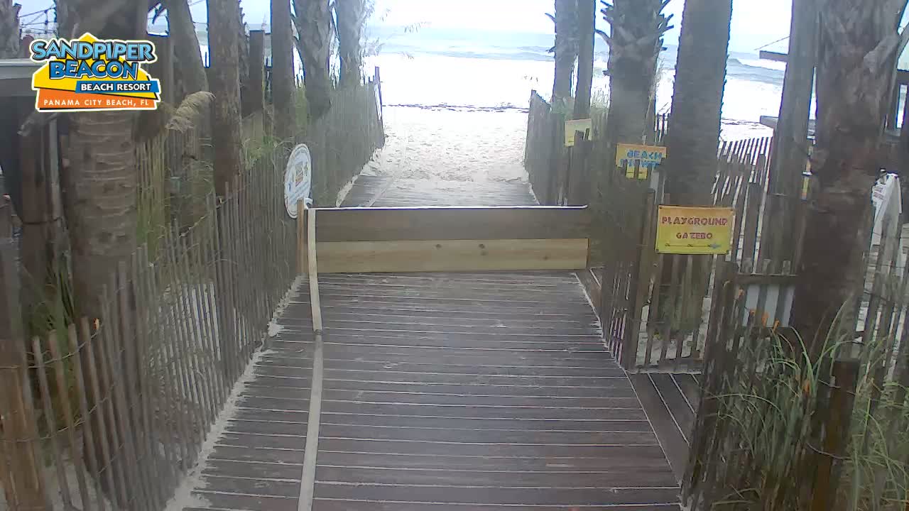 Sandpier Beacon Beach Resort Cam, PCB Fred (2021)