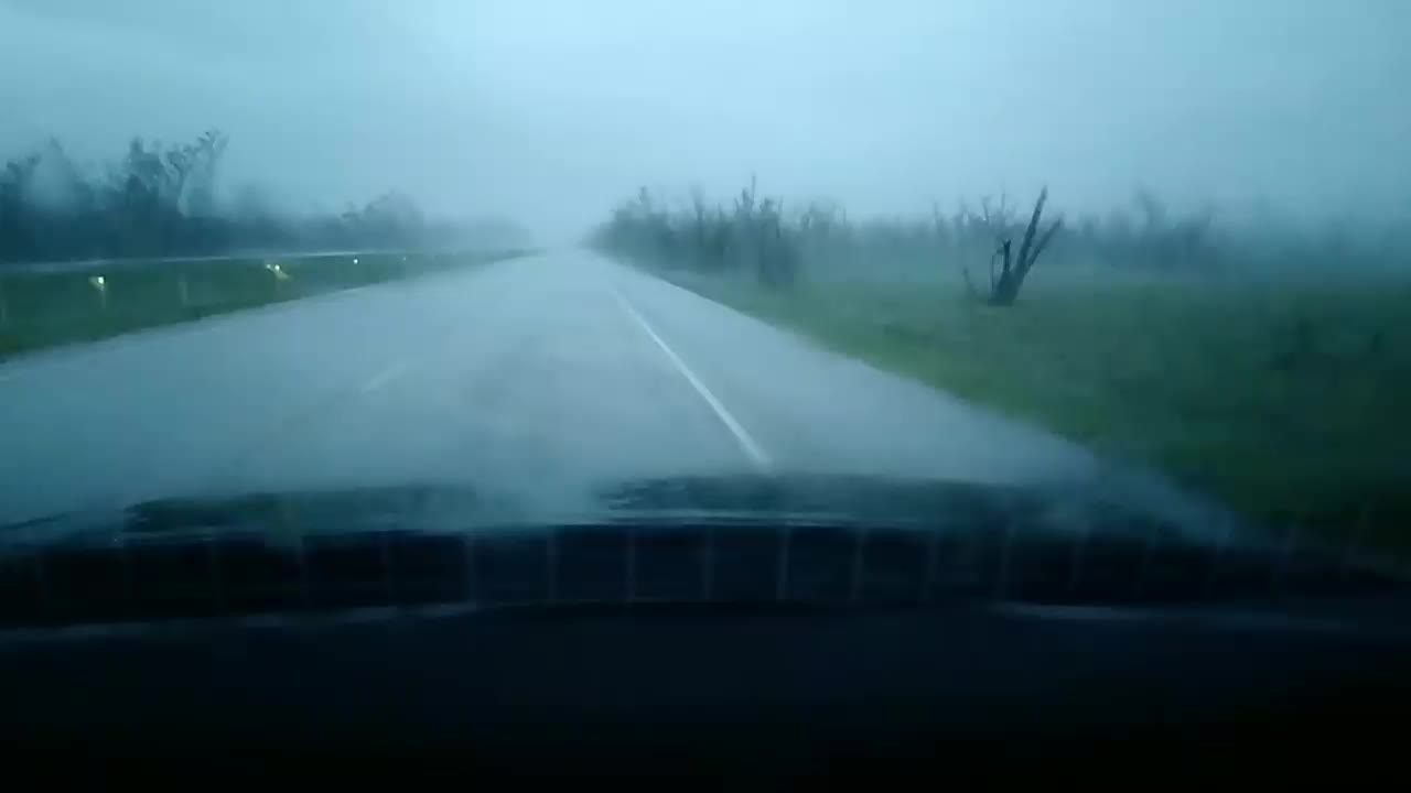 Hurricanetrack.com Mark Sudduth Vehicle Cam Ida (2021)