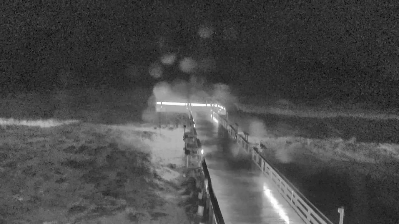 Cocoa Beach PIer Cam Nicole (2022)